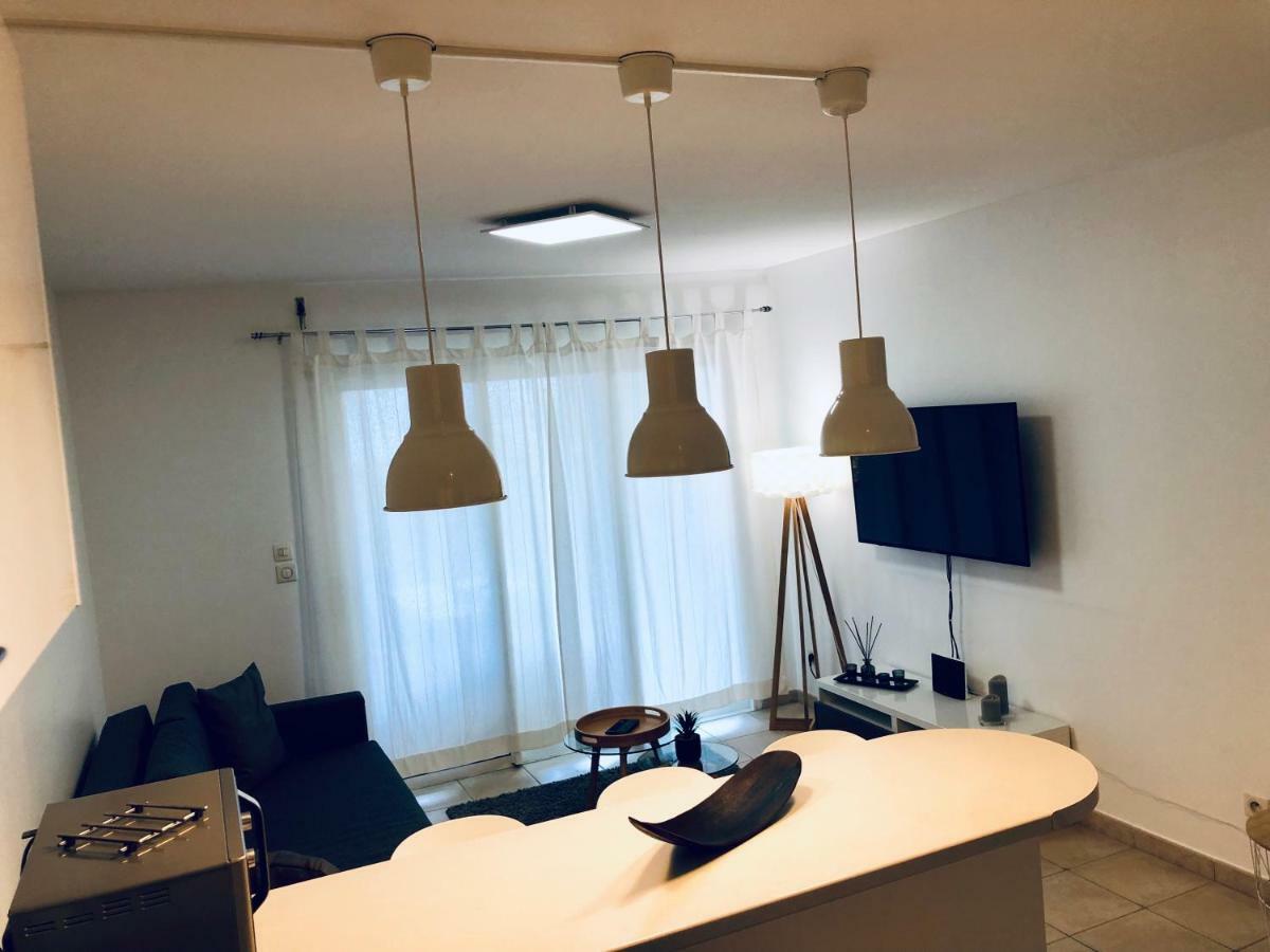 Appartement Au Bord De L'Eau Le Moule Exteriér fotografie